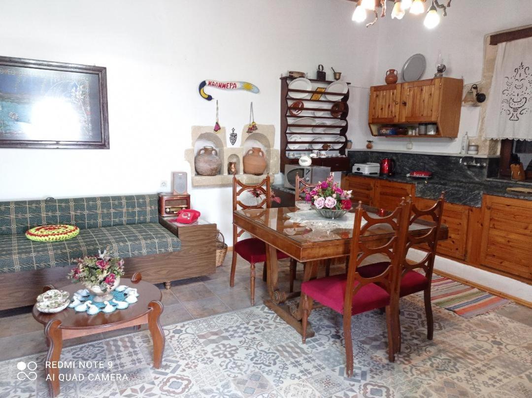 Traditional House Maria Azoyirás Extérieur photo