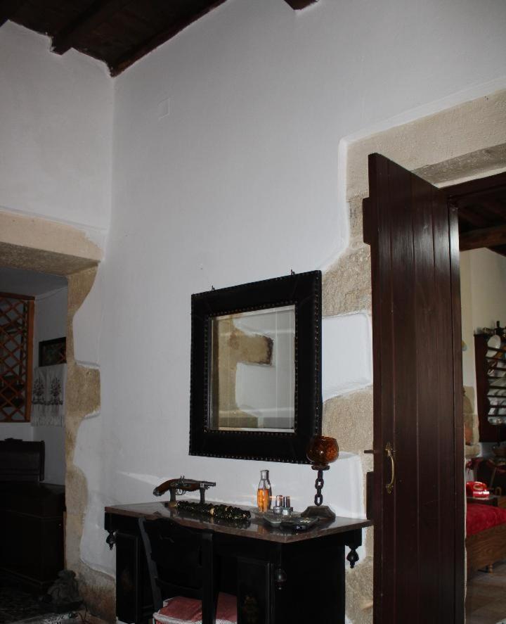 Traditional House Maria Azoyirás Extérieur photo