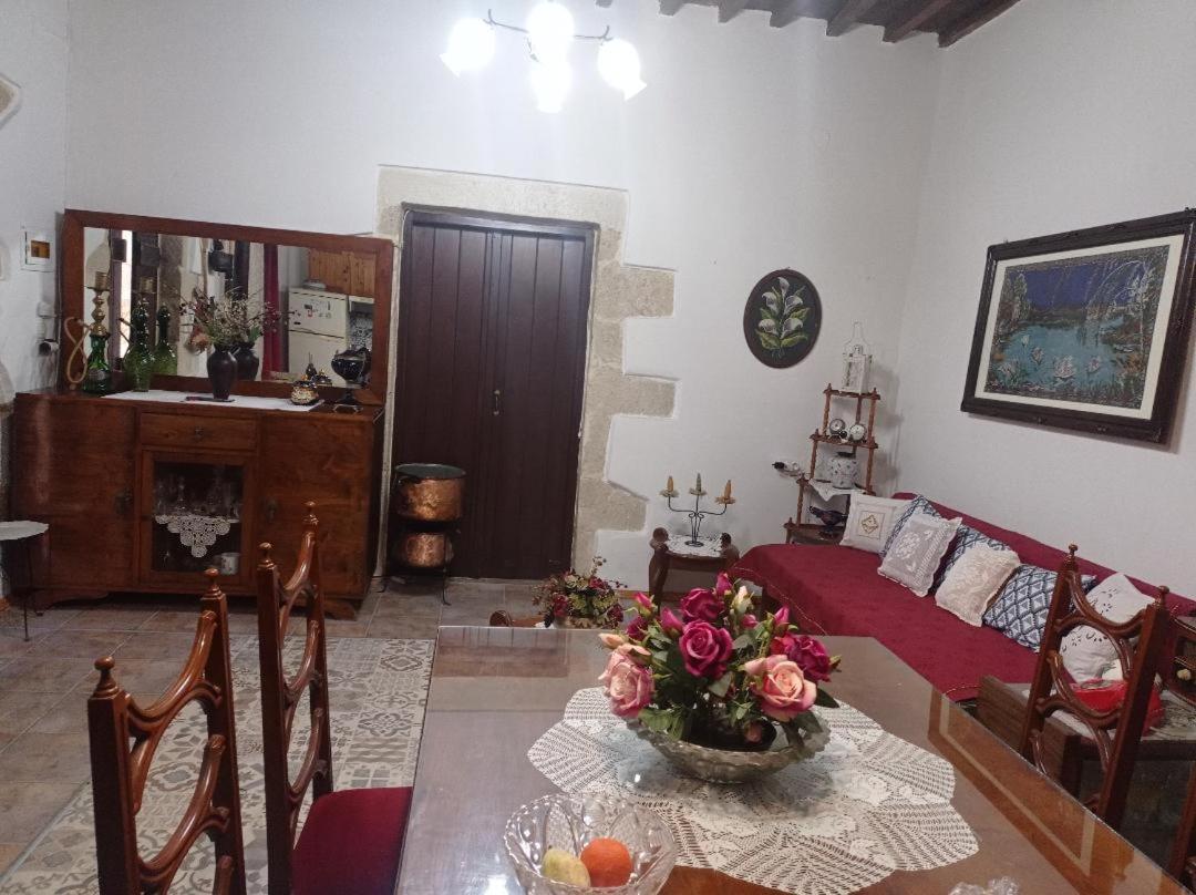 Traditional House Maria Azoyirás Extérieur photo